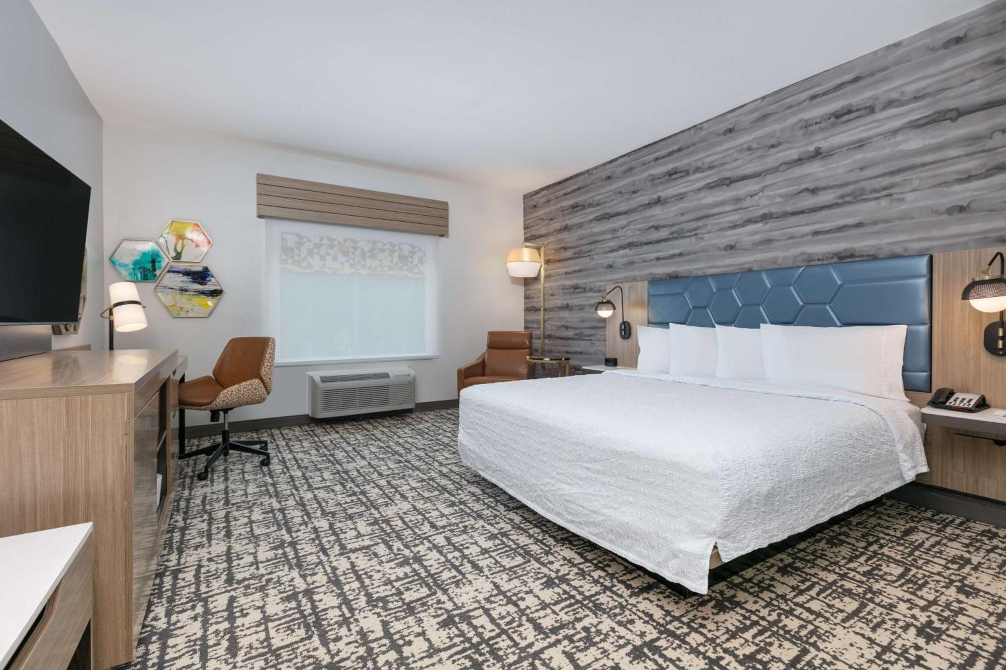 Hotel Hampton & By Hilton Shenandoah