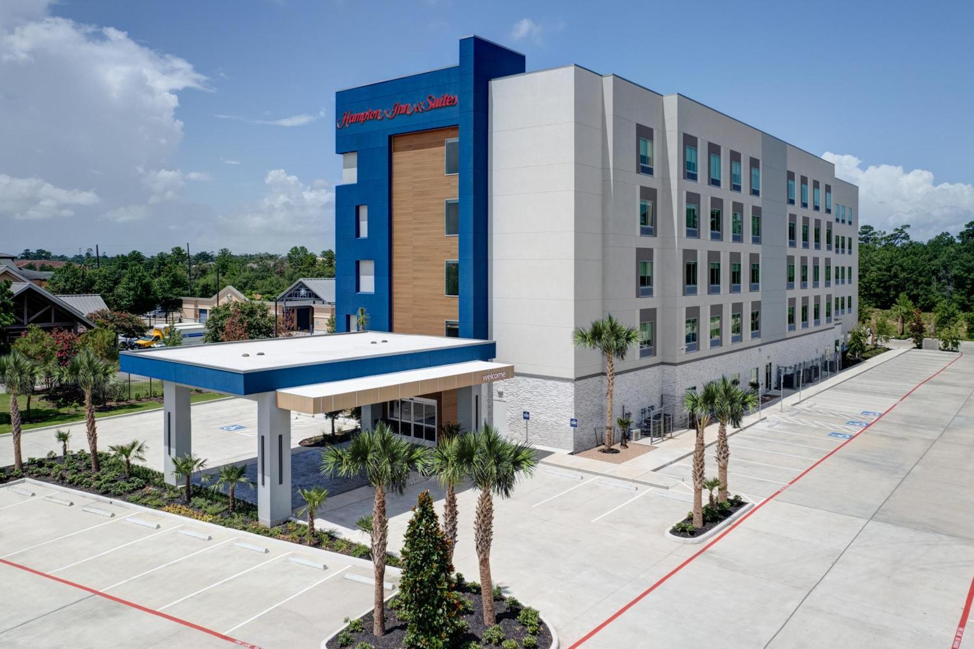 Hampton & By Hilton Shenandoah The Woodlands
