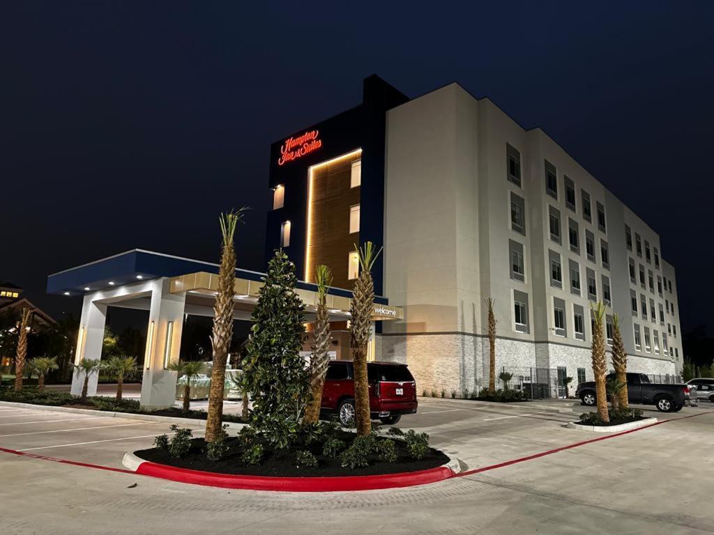 Hampton & By Hilton Shenandoah Hotel 3*